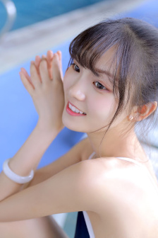 低头看我是怎么玩你的小说